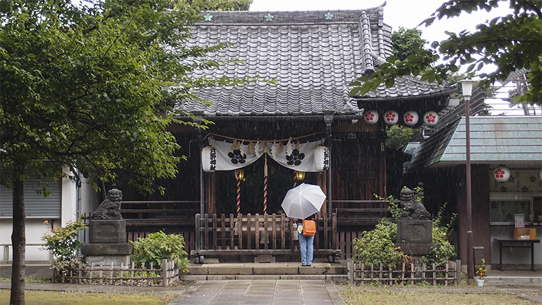 雨の北野神社120804