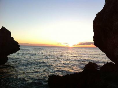 夕日がきれいな溶岩岩ポイント