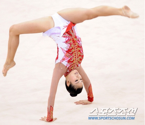 韓国新体操の妖精ソン・ヨンジェ♪ロンドンオリンピックでの大活躍の陰 