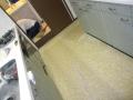 埼玉県所沢市　マンションご在宅　キッチン・洗面所床ＣＦクッションフロアー張替え　ＣＦ剥がし　作業風景　１