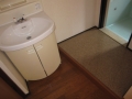 東京都世田谷区　マンション空き室賃貸物件１ＤＫ全体ハウスクリーニング　洗面器周りクリーニング　作業完了後　１