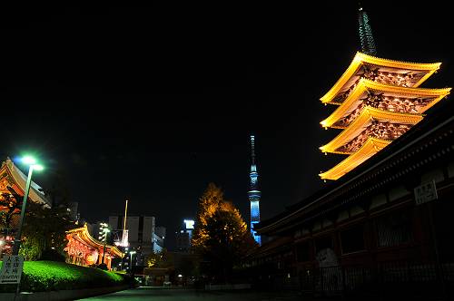 tokyo sky tree viewing from sensoji-temple and fifth stories tower,  2401201 1-2-s
