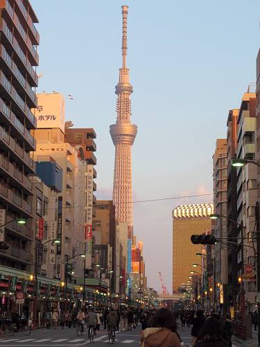 tokyo skytree from asakusa street, 250101 1-2_s