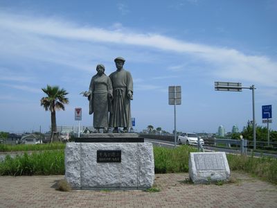 高村光太郎･智恵子夫妻の銅像