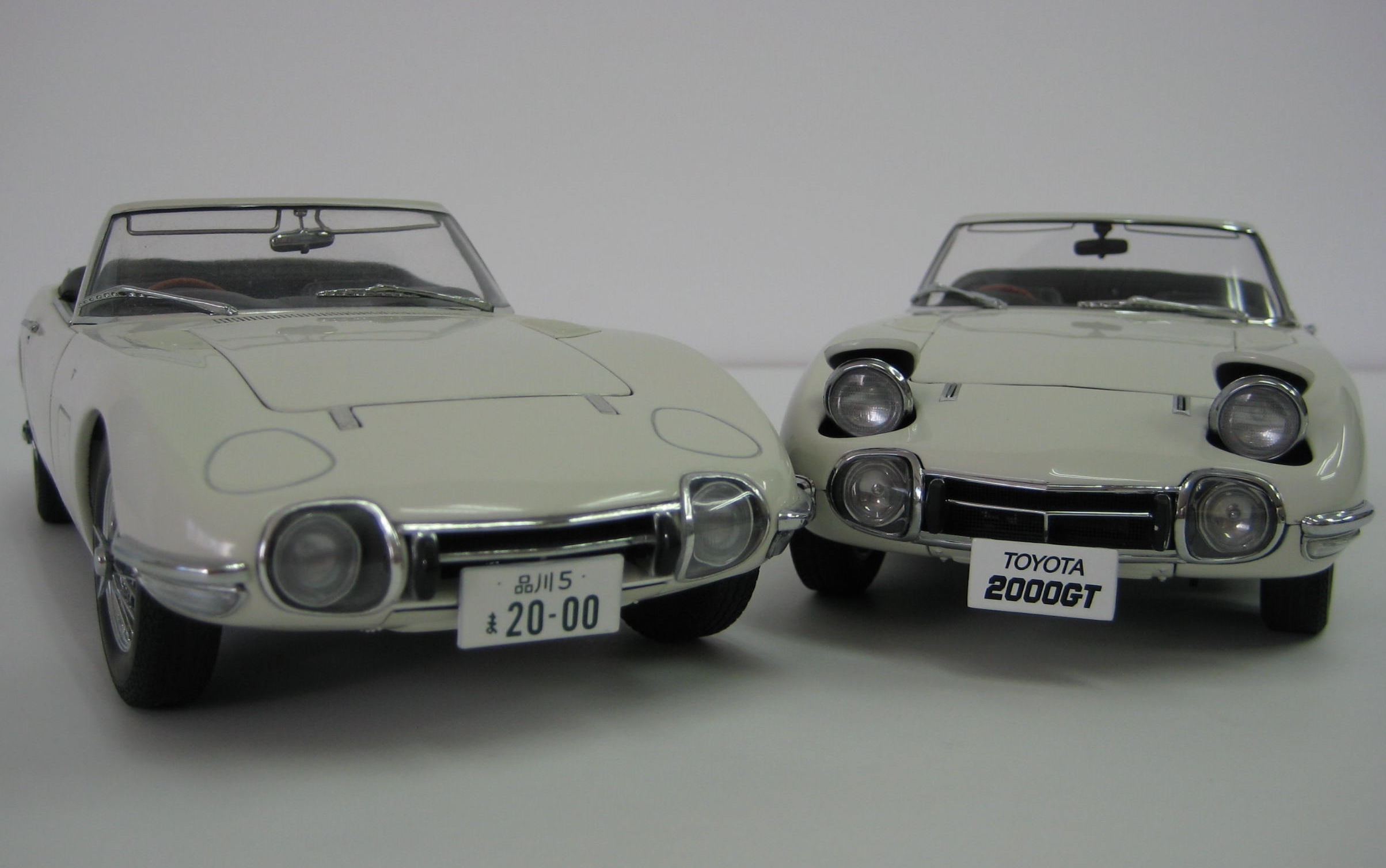 Two Auto art 1:18 Toyota 2000GT | Welcome to Goldeneye